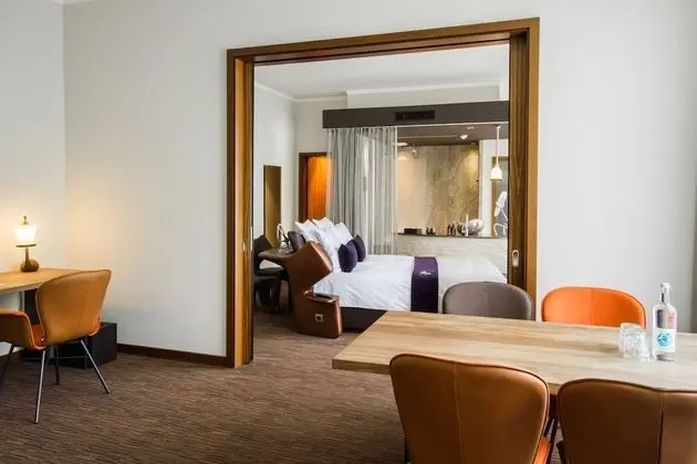 east Suite