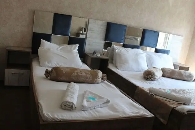 Family Üç Kişilik Oda, Şehir Manzaralı