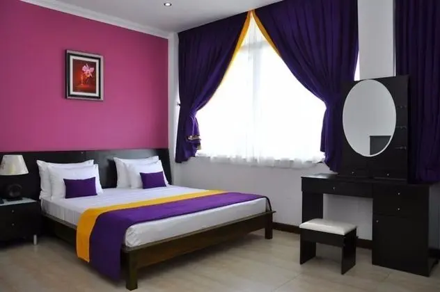 Deluxe Tek Büyük Yataklı Oda
