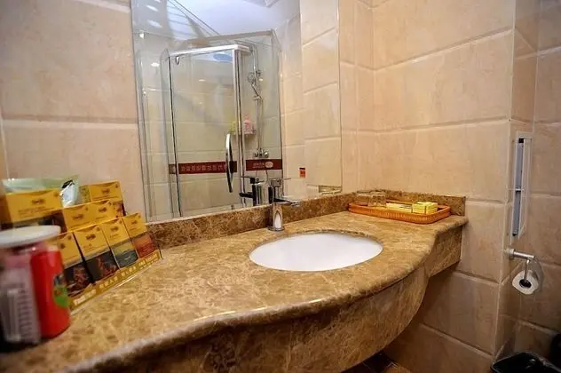 Business Tek Büyük Yataklı Oda