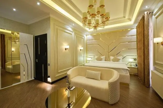 Luxury Tek Büyük Yataklı Oda