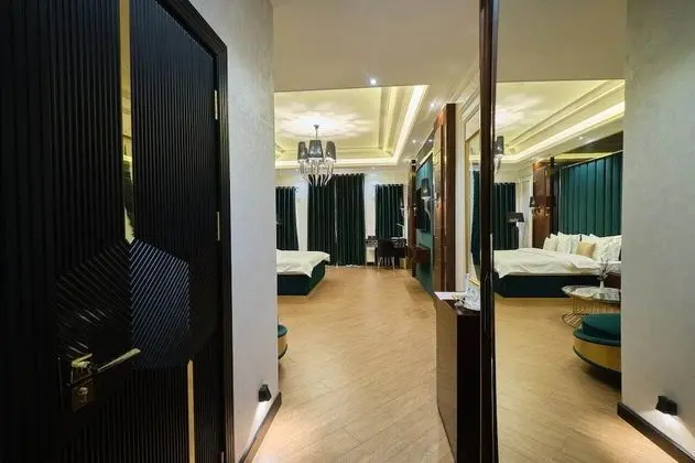 Luxury Tek Büyük Yataklı Oda