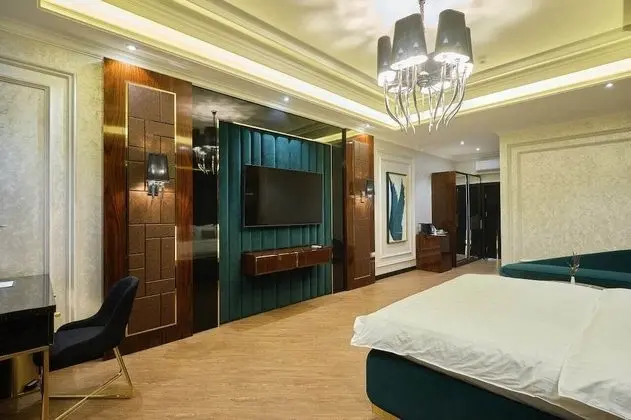 Luxury Tek Büyük Yataklı Oda