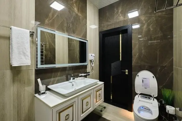 Luxury Tek Büyük Yataklı Oda