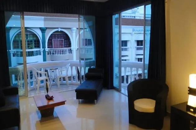 Executive Suite