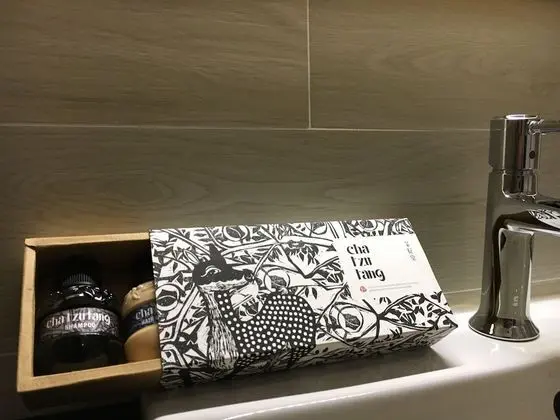 Superior Tek Büyük veya İki Ayrı Yataklı Oda, Küvet