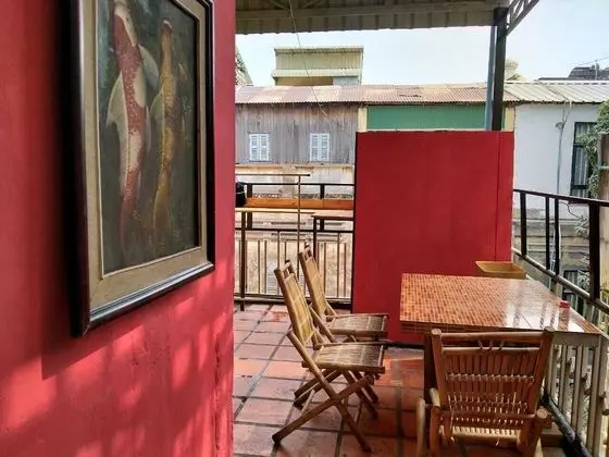 Basic Kulübe, Sigara İçilmez