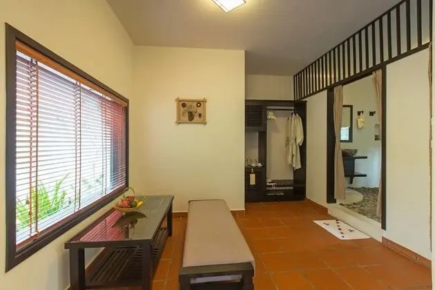 Villa (Harmony)