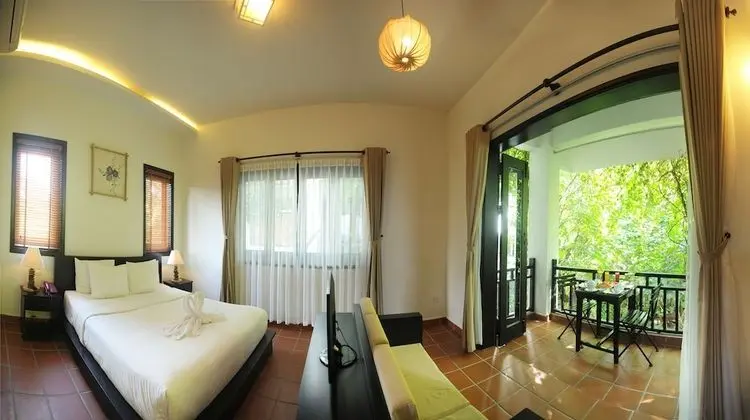 Villa (Harmony)