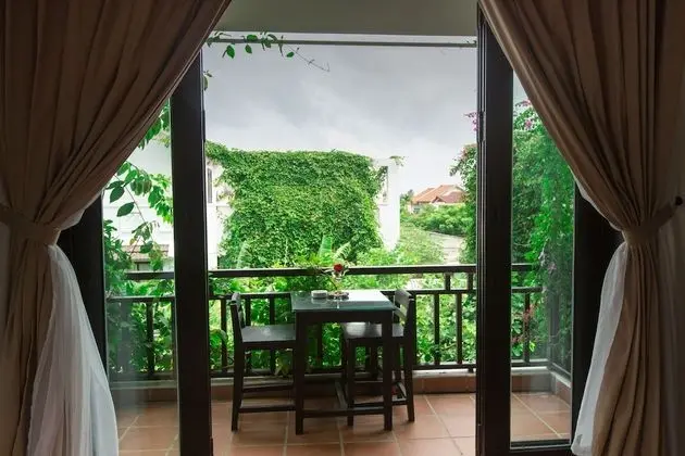 Villa (Harmony)