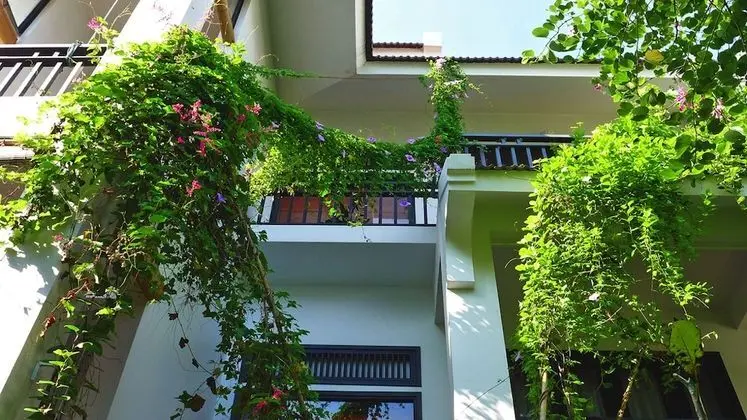 Villa (Harmony)