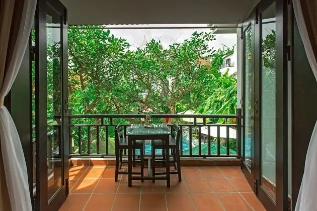 Villa (Home)