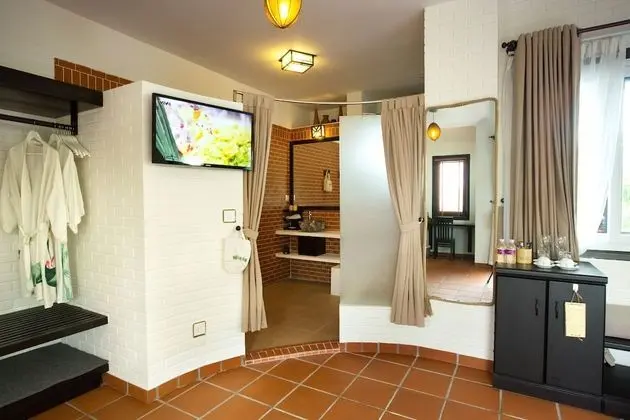 Villa (Home)