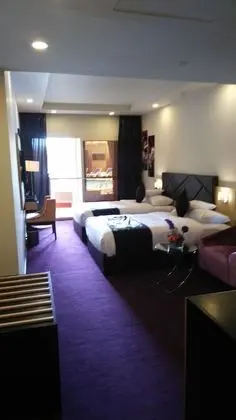 Superior Oda, Şehir Manzaralı