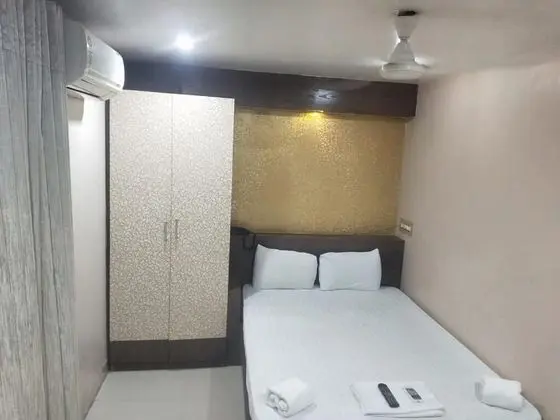 Standard Tek Büyük veya İki Ayrı Yataklı Oda, 1 Yatak Odası, Buzdolabı, Köşe