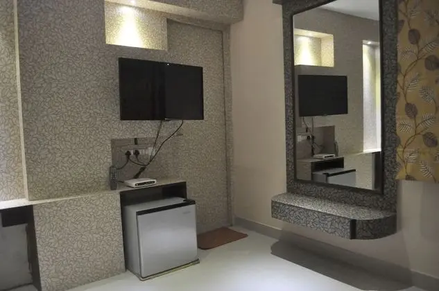 Standard Tek Büyük veya İki Ayrı Yataklı Oda, 1 Yatak Odası, Buzdolabı, Köşe