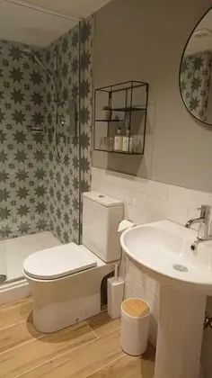 Superior Apart Daire, Özel Banyo, Avlu Manzaralı (The Holt)