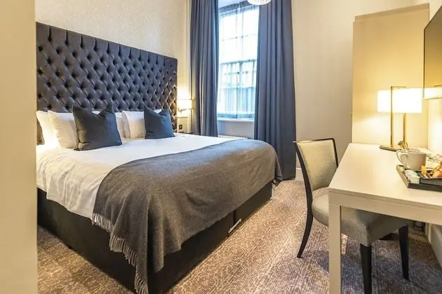 Tek Büyük Yataklı Oda (Mansion House)