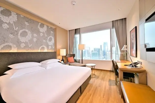 Executive Superior Sky with Lounge Access