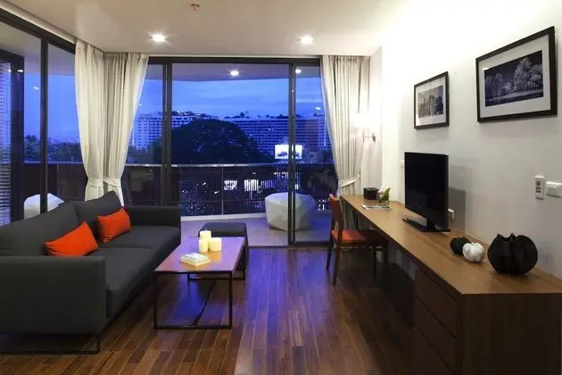 One-Bedroom Suite