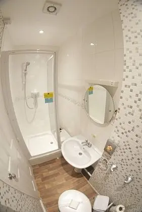 Deluxe Tek Büyük Yataklı Oda, Banyolu/Duşlu