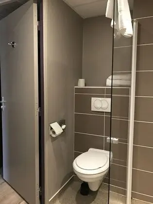 Family Oda, Bağlantılı Odalar