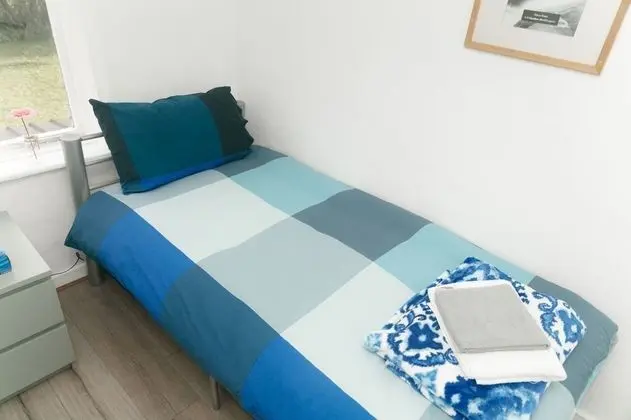 Üç Kişilik Oda