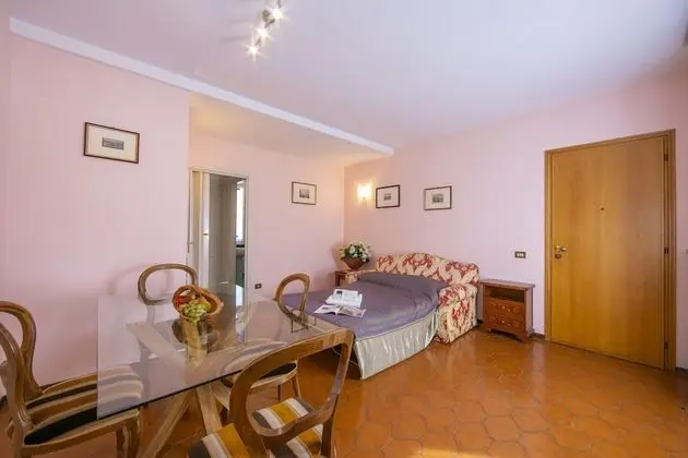 Family Apart Daire, 1 Çift Kişilik Yatak ve Çekyat (Easy Central Stresa 300mt from lake)