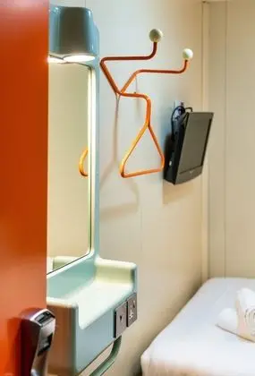 Basic Tek Büyük Yataklı Oda