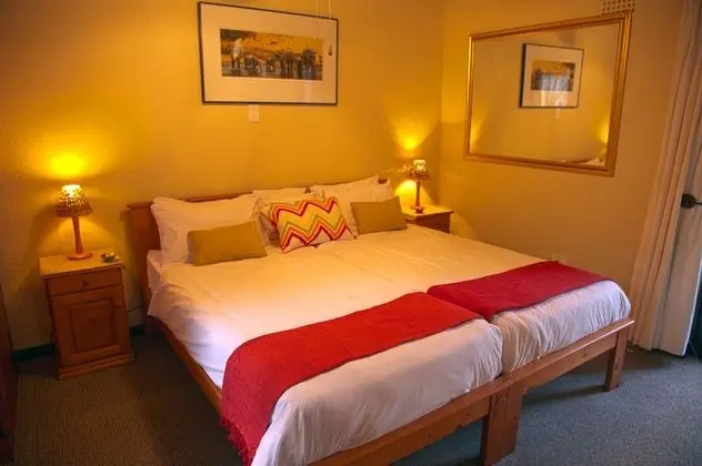 Buffalo Family Apartment