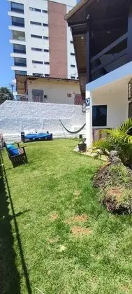 Quarto coletivo de 4 camas