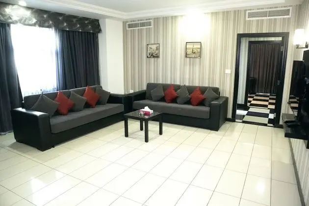 Royal Stüdyo Süit, 1 En Büyük (King) Boy Yatak