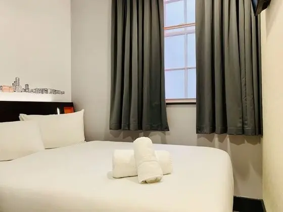 Tek Büyük Yataklı Oda