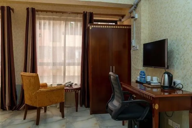 Deluxe Tek Büyük Yataklı Oda