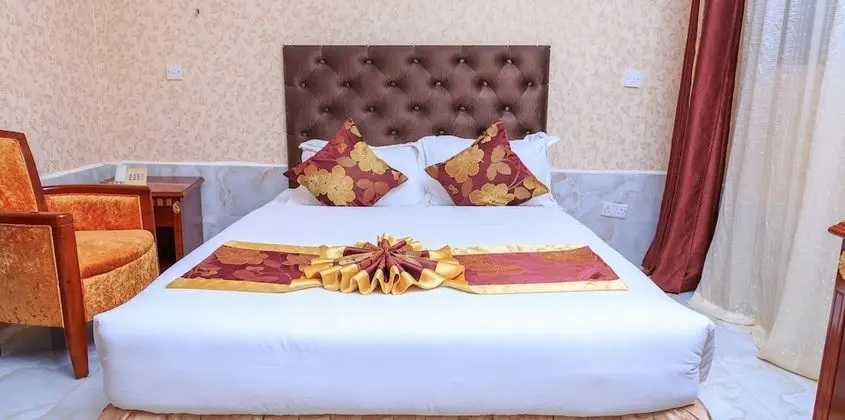 Deluxe Tek Büyük Yataklı Oda