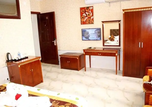 Deluxe Tek Büyük Yataklı Oda