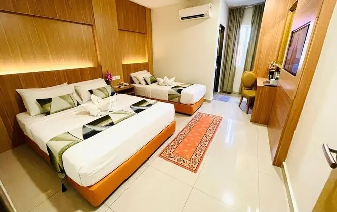 Deluxe Üç Kişilik Oda