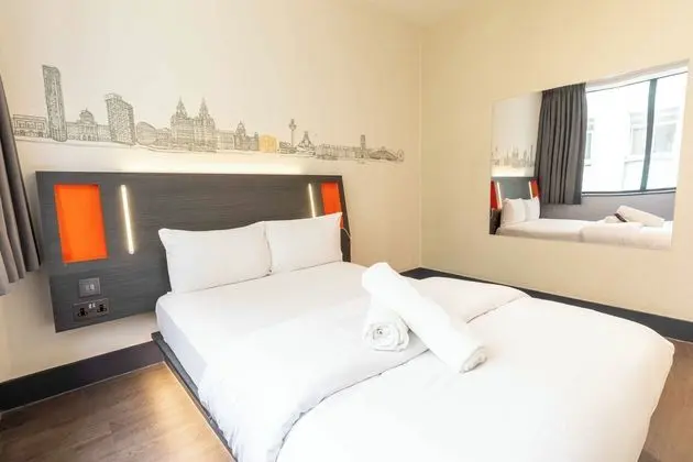 Standard Tek Büyük Yataklı Oda, 1 Çift Kişilik Yatak (Wheelchair Accessible)