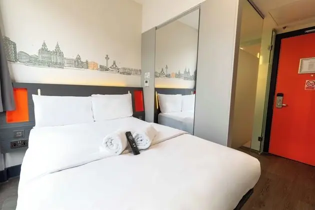 Tek Büyük Yataklı Oda, 1 Çift Kişilik Yatak