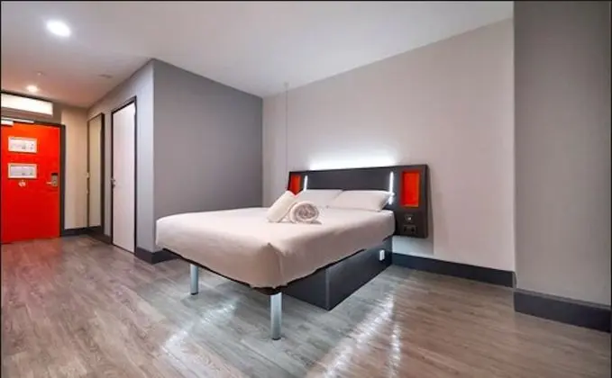 Standard Tek Büyük Yataklı Oda, 1 Çift Kişilik Yatak, Engellilere Uygun