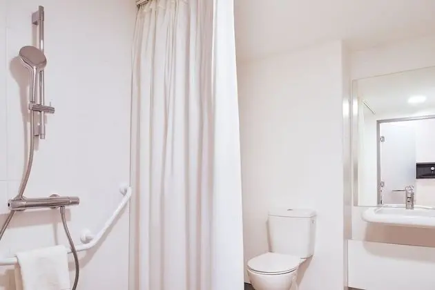 Twin Room with Window