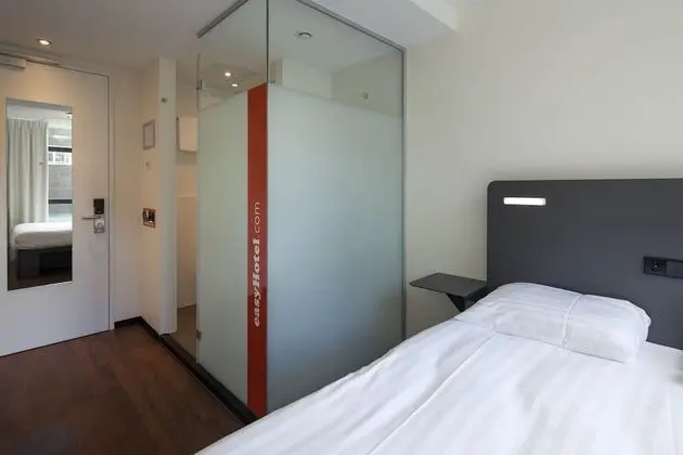 Small Room, 1 Double Bed