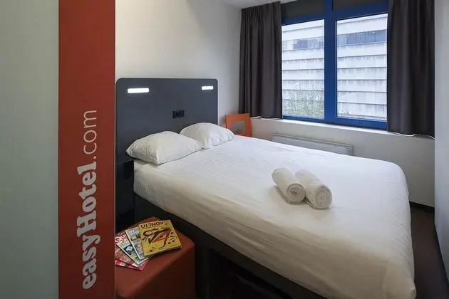 Small Room, 1 Double Bed