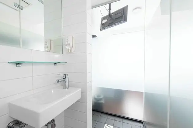 Small Room, 1 Double Bed