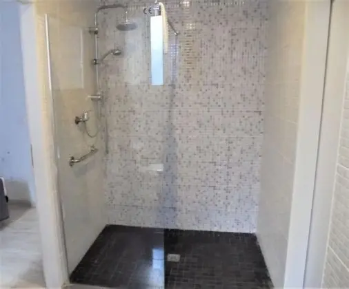Tek Büyük Yataklı Oda, Özel Banyo (A)
