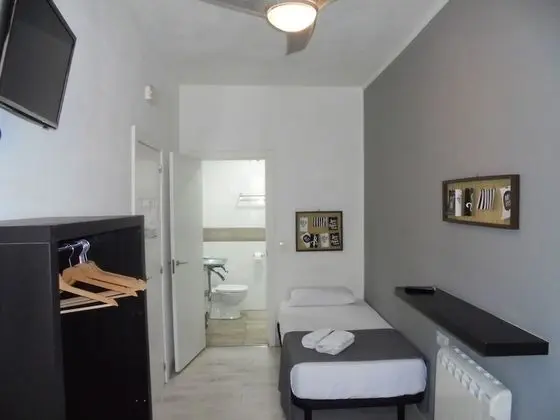 Tek Büyük Yataklı Oda, Özel Banyo (B)