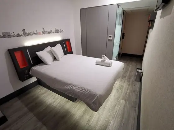 Standard Tek Büyük Yataklı Oda, Penceresiz