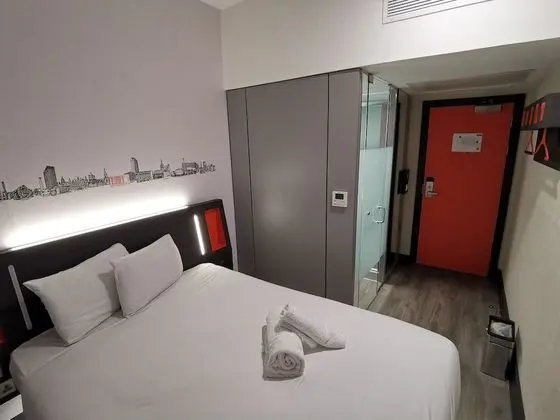 Standard Tek Büyük Yataklı Oda, Penceresiz