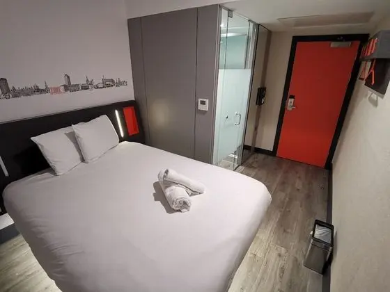Standard Tek Büyük Yataklı Oda, Penceresiz