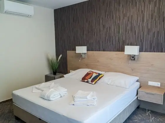 Tek Büyük Yataklı Oda, Balkon